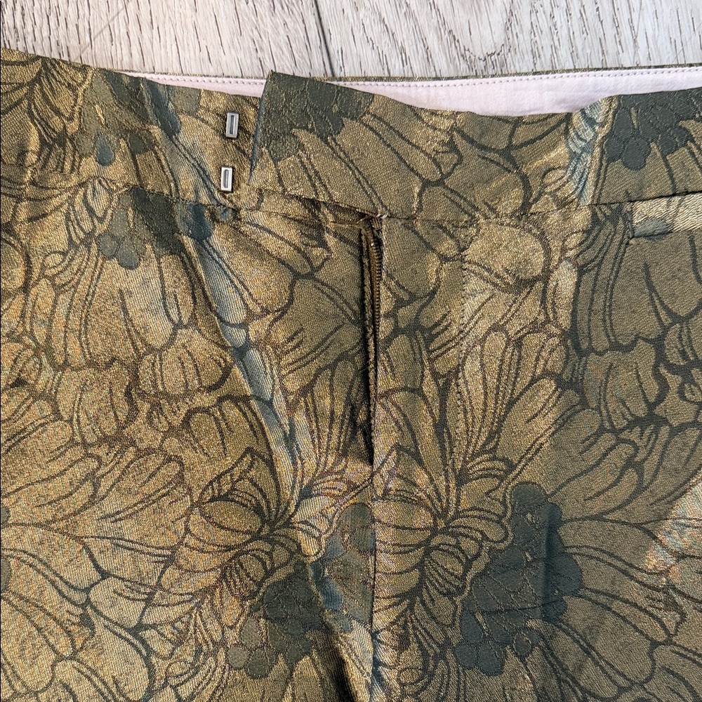 Elevenses Olive Floral Men's Chinos - Picture 5 of 9